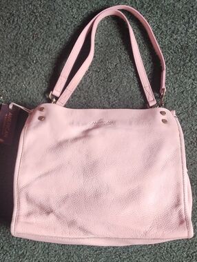 AMERICAN LEATHER Elegant Pink Leather Shoulder Bag